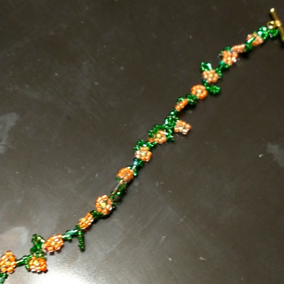 1oak Orange and Green Beaded Daisy Chain Bracelet - Picture 4 of 4